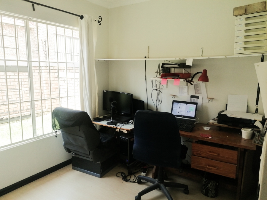 To Let 2 Bedroom Property for Rent in Honeydew Manor Gauteng