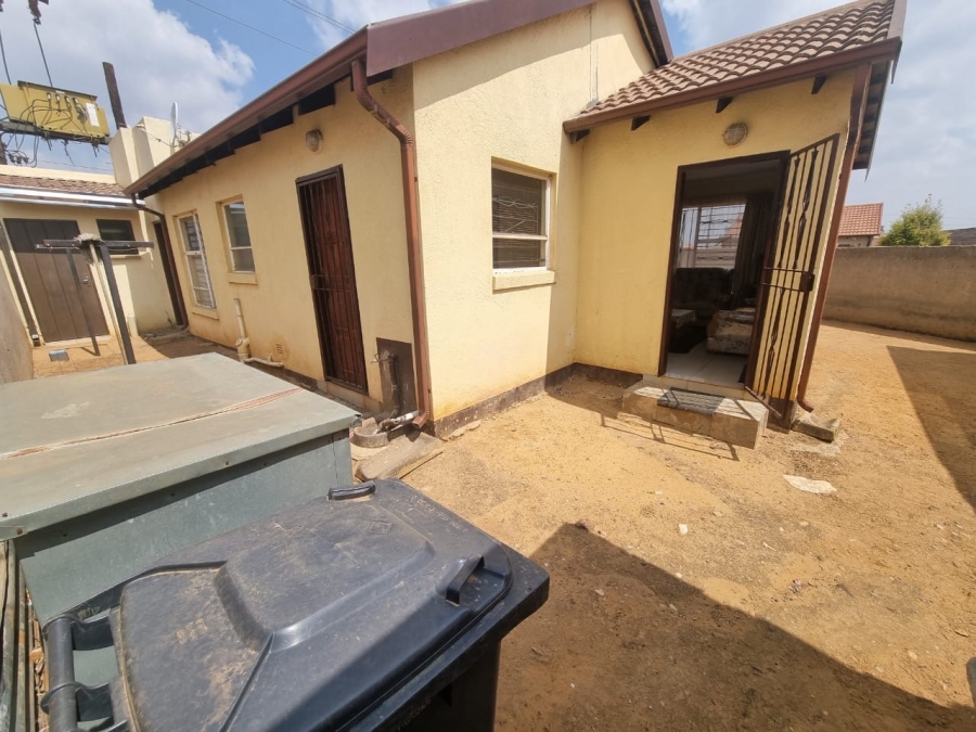 3 Bedroom Property for Sale in Bram Fischerville Gauteng