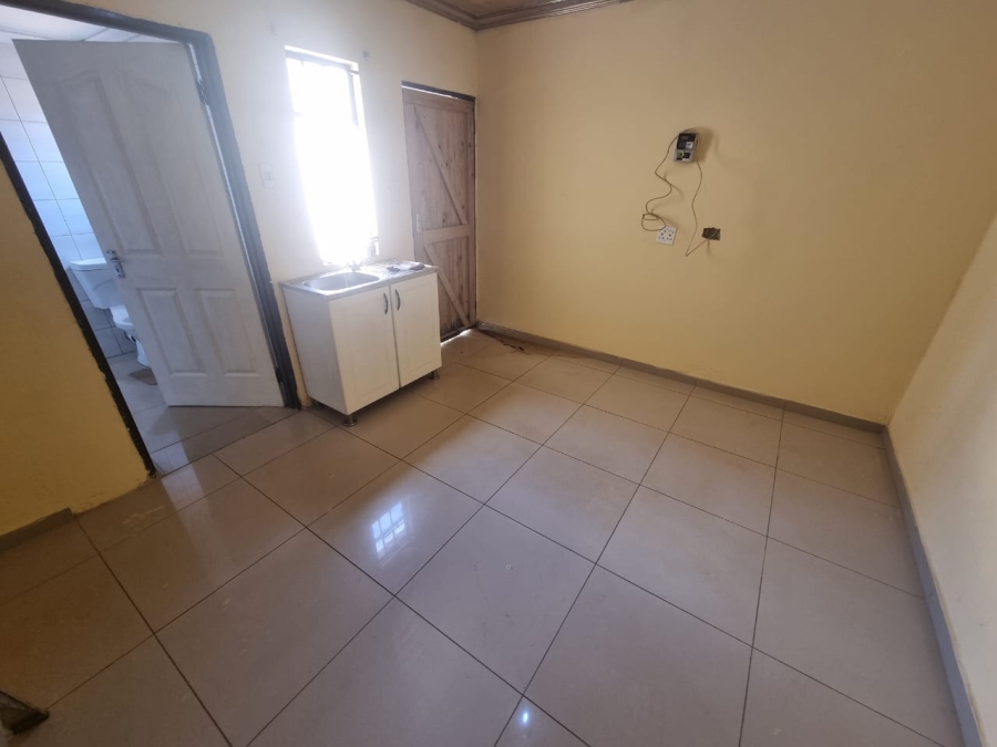 3 Bedroom Property for Sale in Bram Fischerville Gauteng