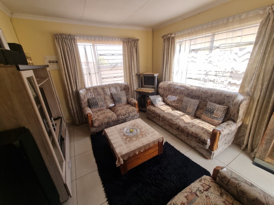 3 Bedroom Property for Sale in Bram Fischerville Gauteng