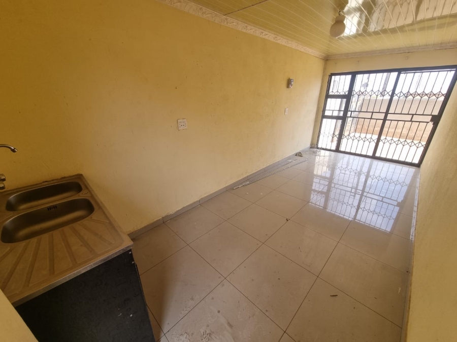 3 Bedroom Property for Sale in Bram Fischerville Gauteng