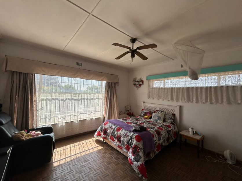 4 Bedroom Property for Sale in Glenanda Gauteng