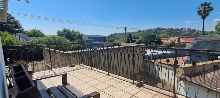 4 Bedroom Property for Sale in Glenanda Gauteng