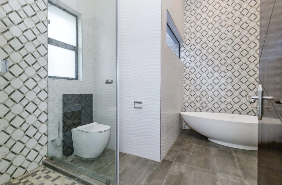 5 Bedroom Property for Sale in Steyn City Gauteng