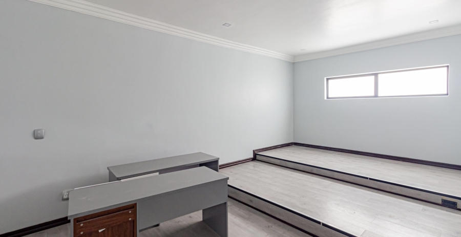 5 Bedroom Property for Sale in Steyn City Gauteng