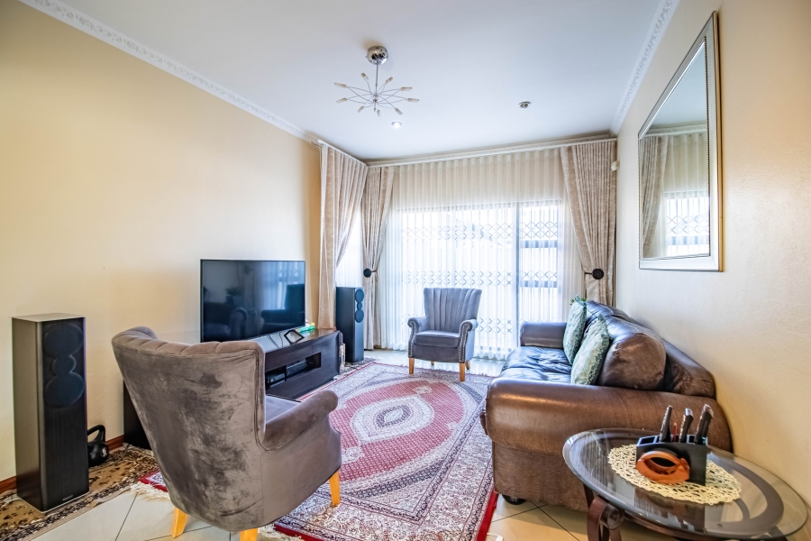 4 Bedroom Property for Sale in Liefde en Vrede Gauteng