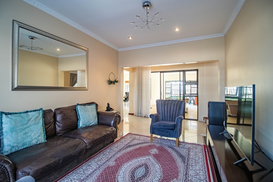 4 Bedroom Property for Sale in Liefde en Vrede Gauteng