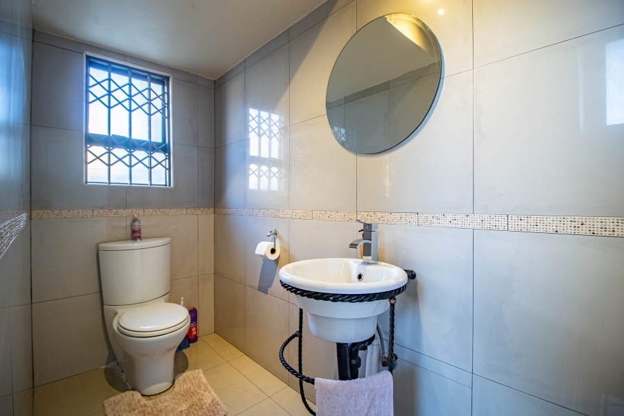 4 Bedroom Property for Sale in Liefde en Vrede Gauteng