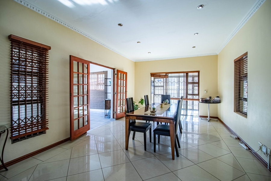 4 Bedroom Property for Sale in Liefde en Vrede Gauteng