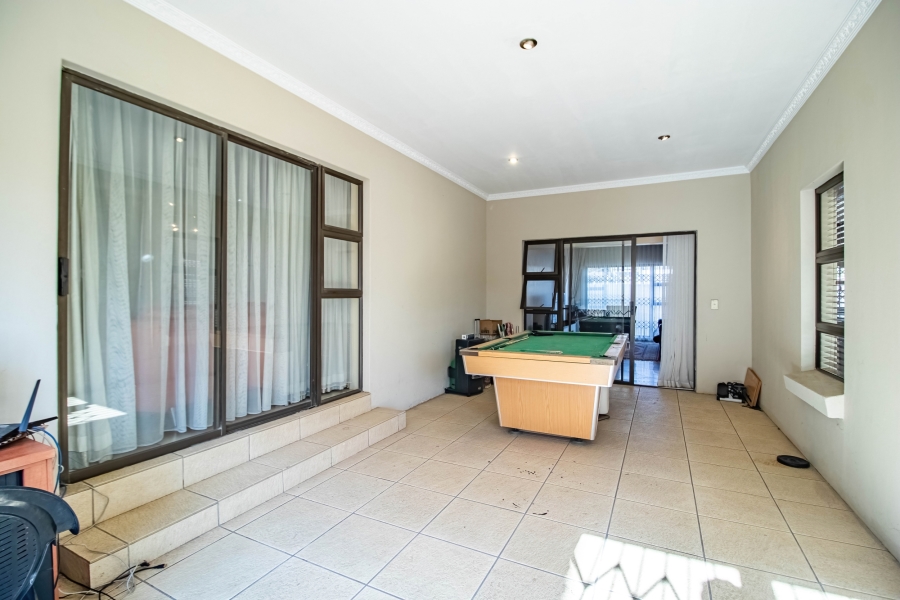 4 Bedroom Property for Sale in Liefde en Vrede Gauteng