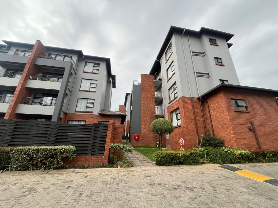 3 Bedroom Property for Sale in Oakdene Gauteng