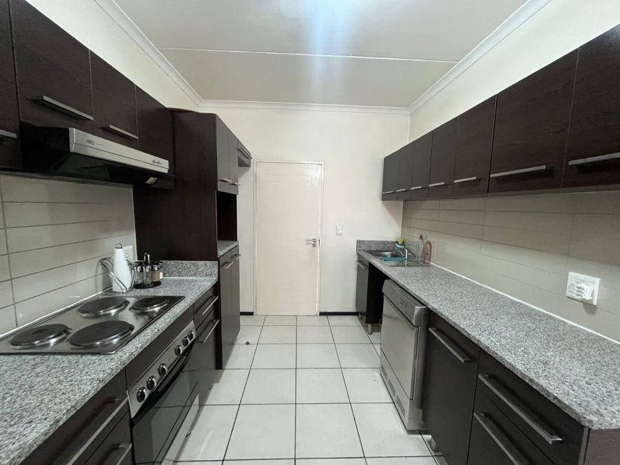 3 Bedroom Property for Sale in Oakdene Gauteng