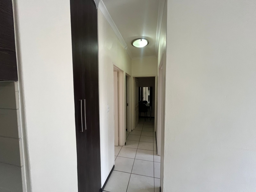 3 Bedroom Property for Sale in Oakdene Gauteng