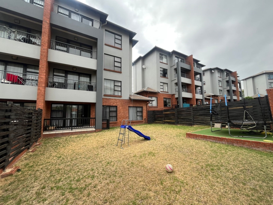 3 Bedroom Property for Sale in Oakdene Gauteng