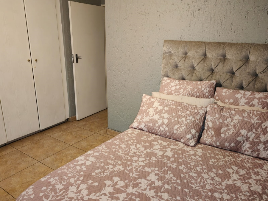 3 Bedroom Property for Sale in Mondeor Gauteng