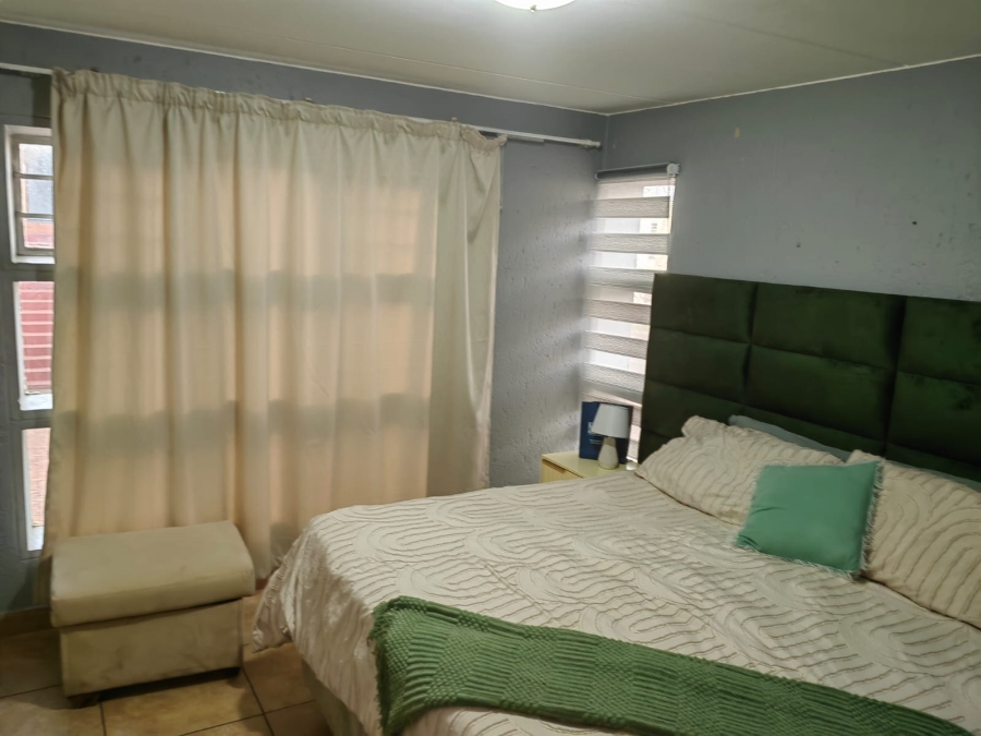 3 Bedroom Property for Sale in Mondeor Gauteng