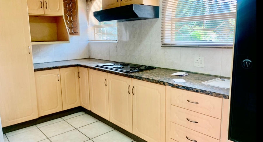 3 Bedroom Property for Sale in Mulbarton Gauteng