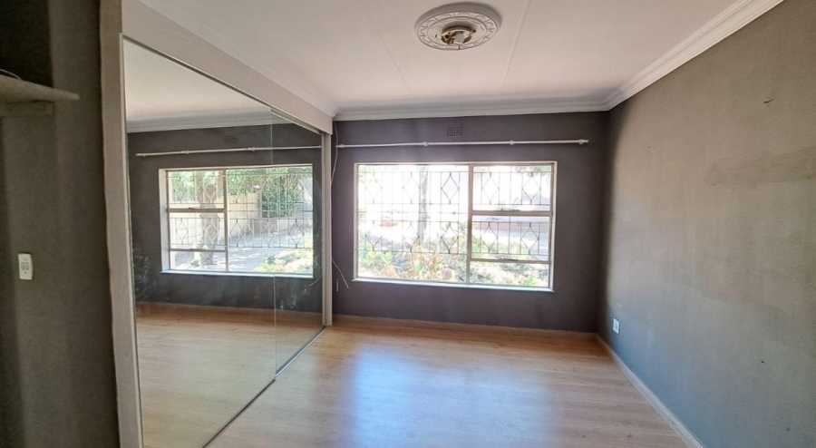 3 Bedroom Property for Sale in Mulbarton Gauteng