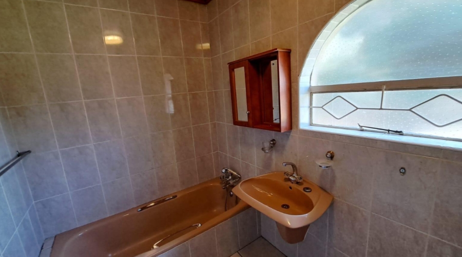 3 Bedroom Property for Sale in Mulbarton Gauteng
