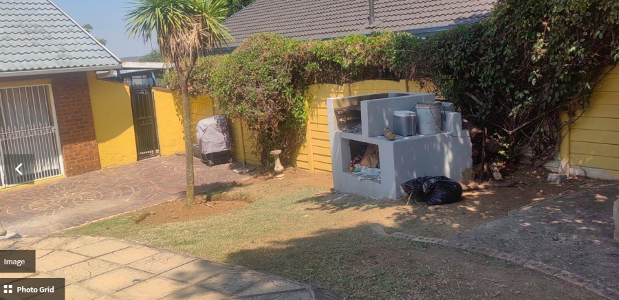 4 Bedroom Property for Sale in Mulbarton Gauteng