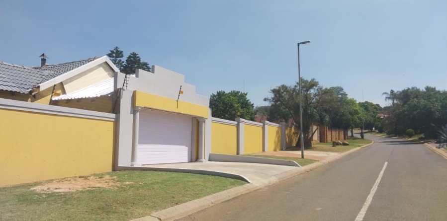 4 Bedroom Property for Sale in Mulbarton Gauteng