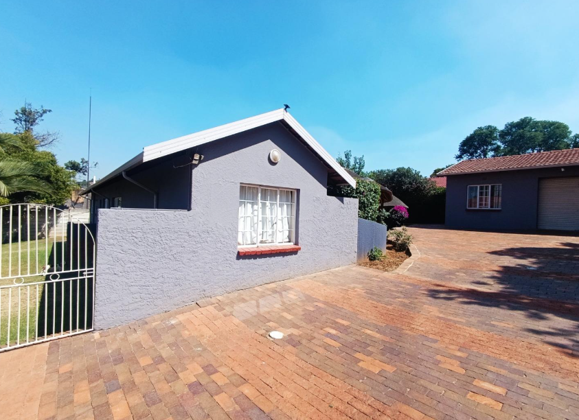 3 Bedroom Property for Sale in Mulbarton Gauteng
