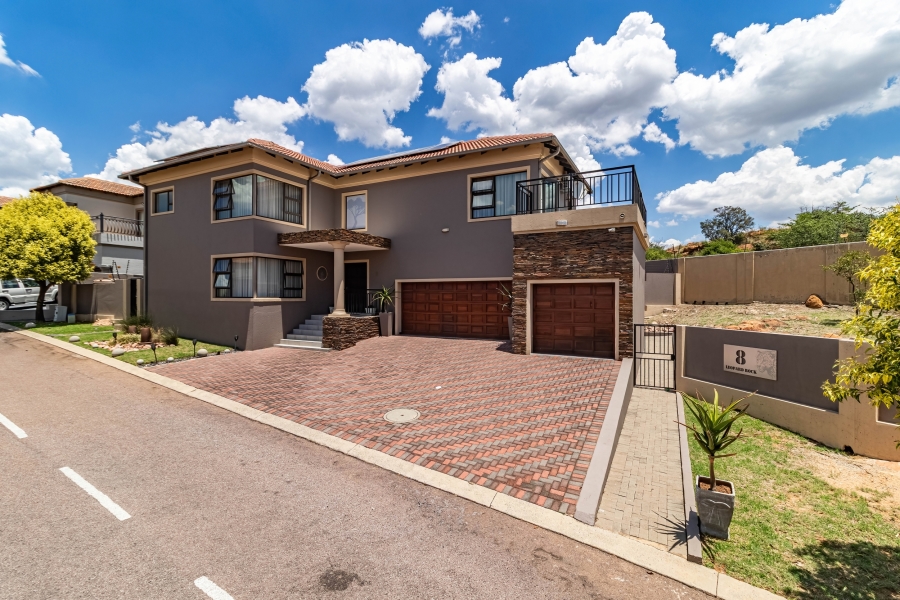 4 Bedroom Property for Sale in South Crest Gauteng