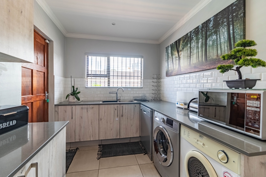 4 Bedroom Property for Sale in South Crest Gauteng