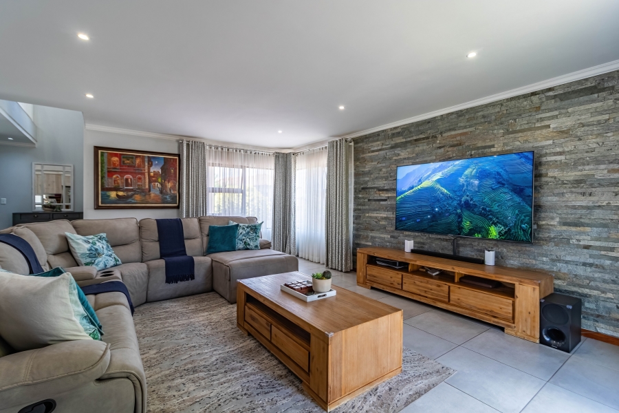 4 Bedroom Property for Sale in South Crest Gauteng