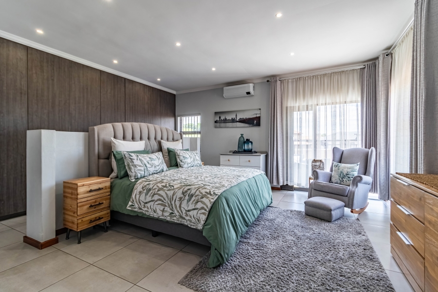 4 Bedroom Property for Sale in South Crest Gauteng