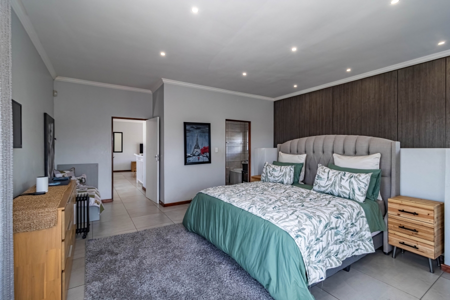 4 Bedroom Property for Sale in South Crest Gauteng