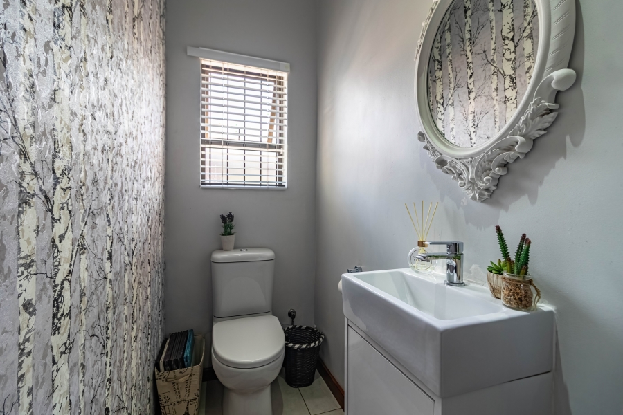 4 Bedroom Property for Sale in South Crest Gauteng