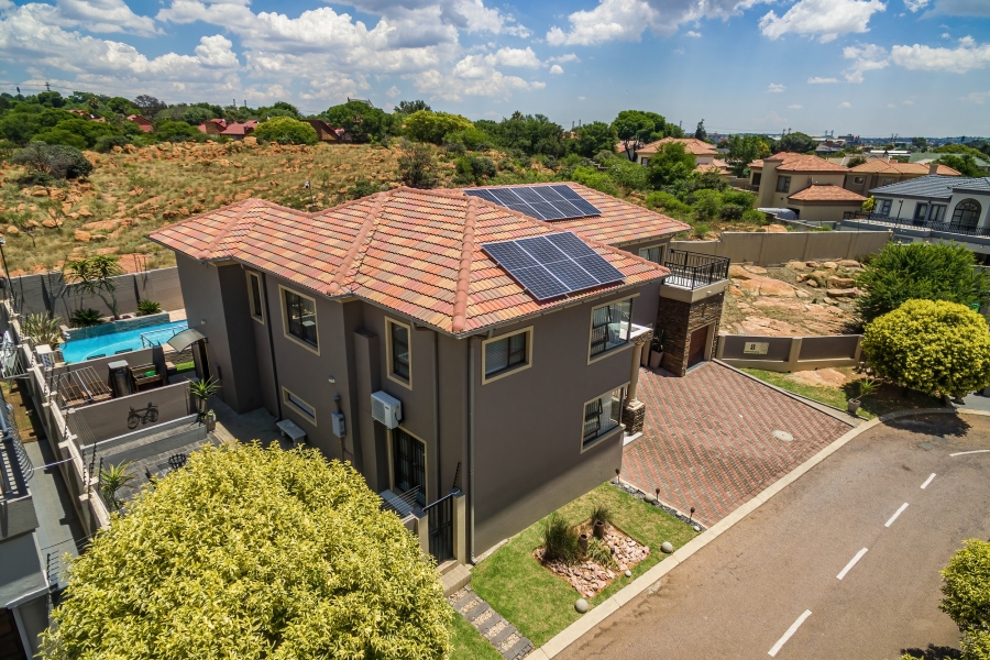 4 Bedroom Property for Sale in South Crest Gauteng