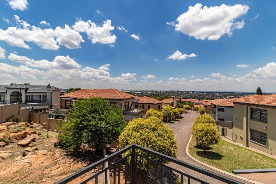4 Bedroom Property for Sale in South Crest Gauteng