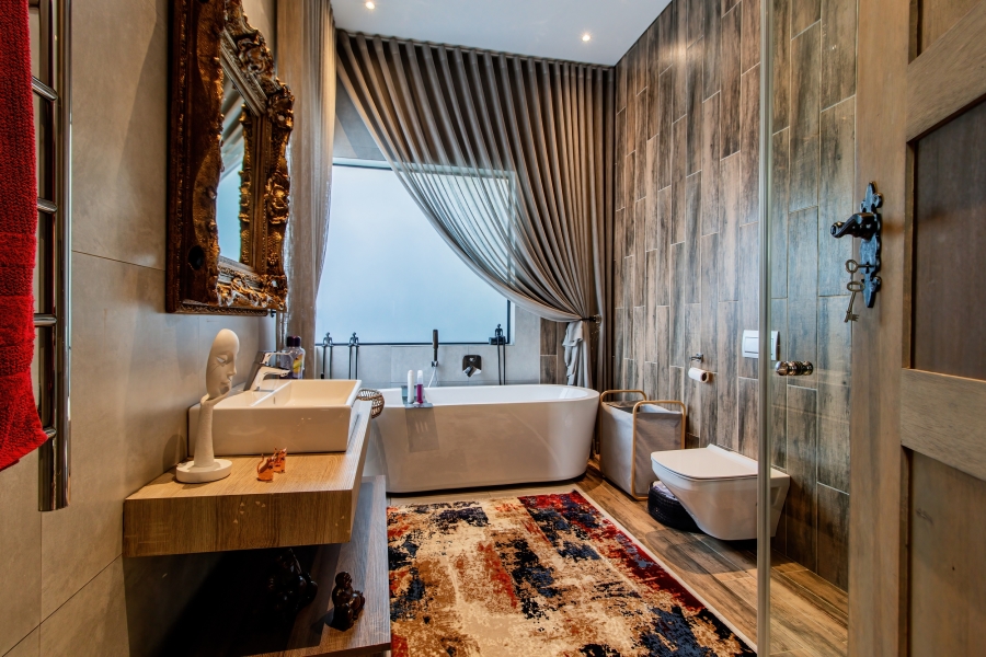 6 Bedroom Property for Sale in Steyn City Gauteng