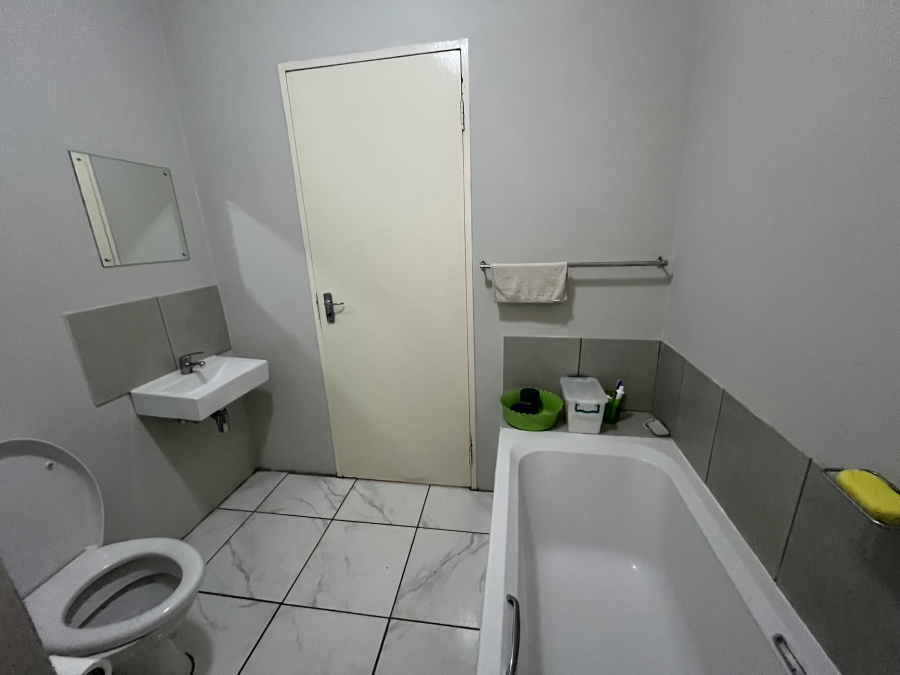 2 Bedroom Property for Sale in South Hills Gauteng