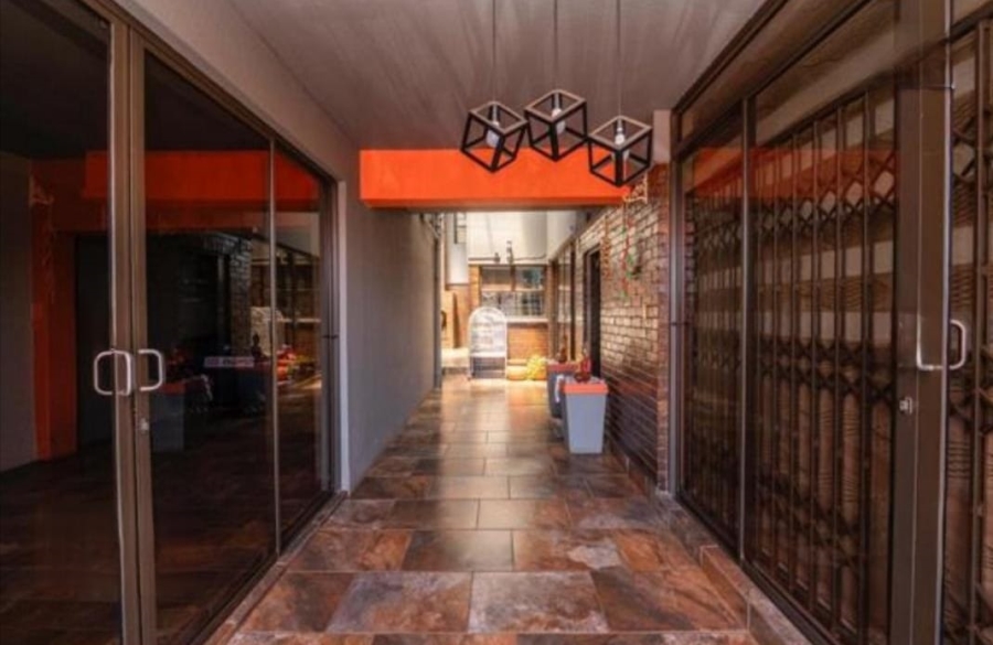 4 Bedroom Property for Sale in Lenasia Gauteng