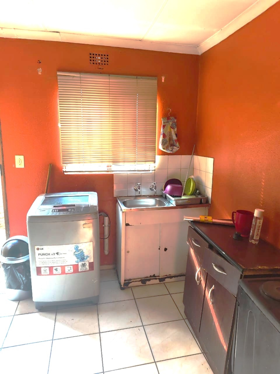 3 Bedroom Property for Sale in Clayville Gauteng