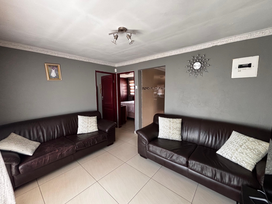 2 Bedroom Property for Sale in Vosloorus Ext 2 Gauteng
