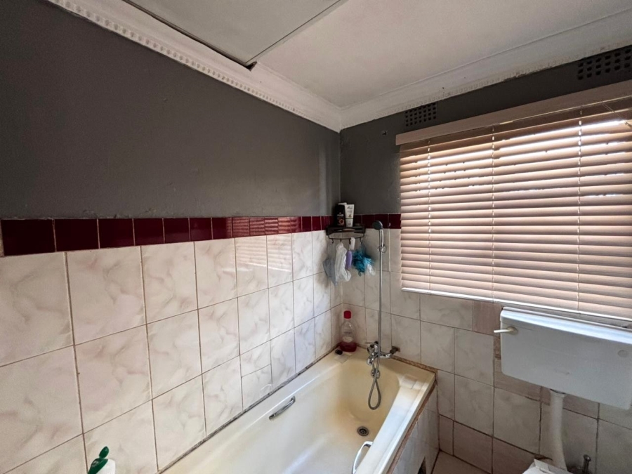 2 Bedroom Property for Sale in Vosloorus Ext 2 Gauteng