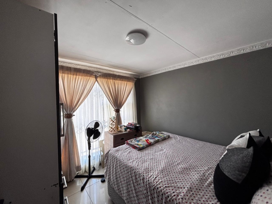 2 Bedroom Property for Sale in Vosloorus Ext 2 Gauteng