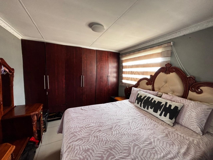 2 Bedroom Property for Sale in Vosloorus Ext 2 Gauteng