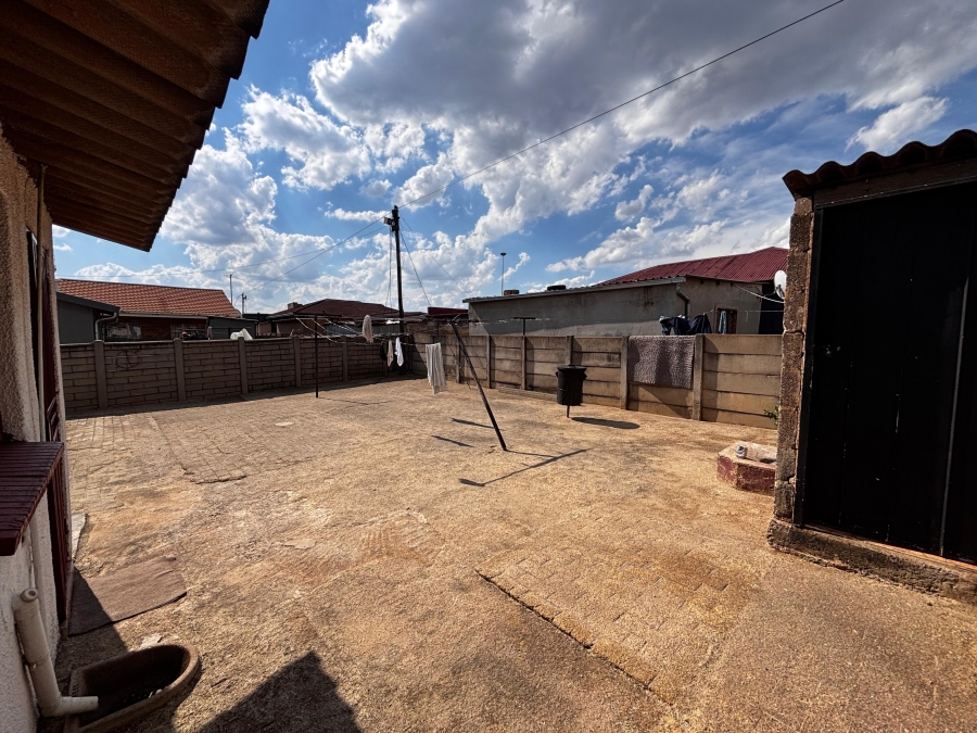 2 Bedroom Property for Sale in Vosloorus Ext 2 Gauteng