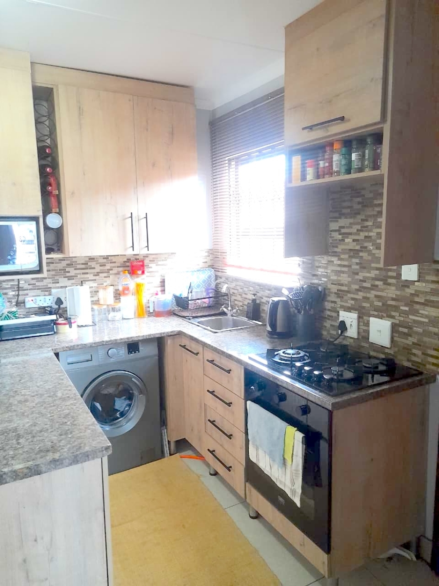 3 Bedroom Property for Sale in Dawn Park Gauteng