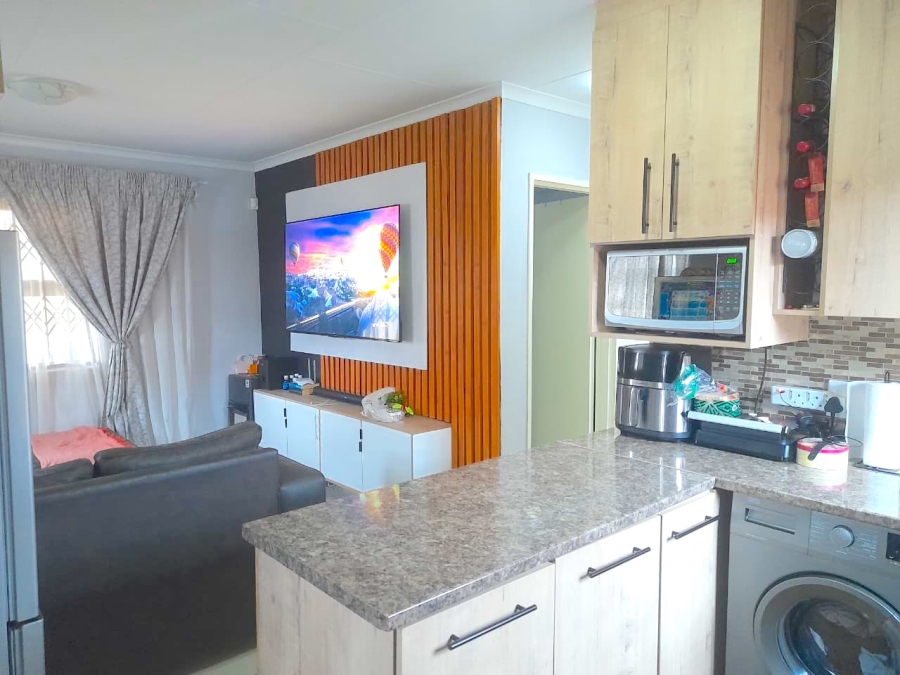 3 Bedroom Property for Sale in Dawn Park Gauteng