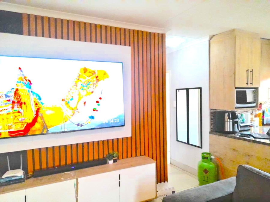 3 Bedroom Property for Sale in Dawn Park Gauteng