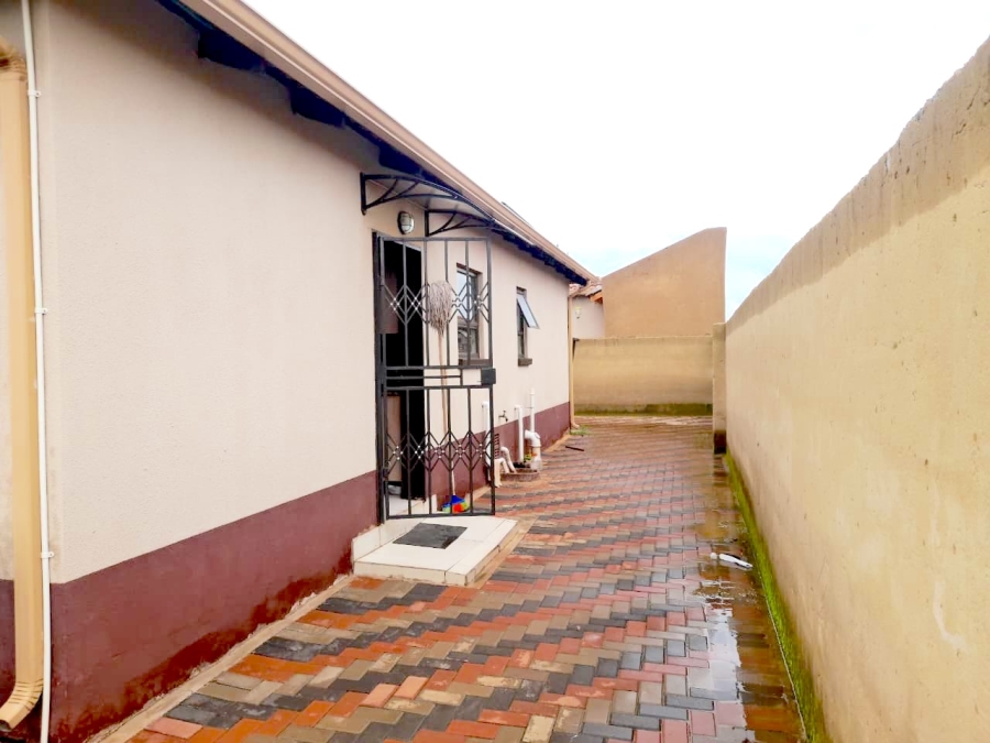 3 Bedroom Property for Sale in Dawn Park Gauteng