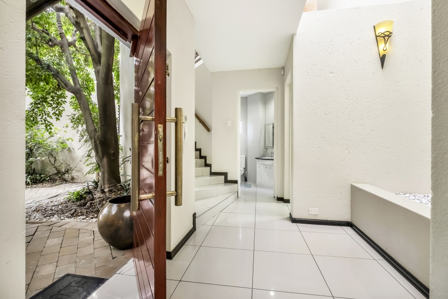 4 Bedroom Property for Sale in Bryanston Gauteng