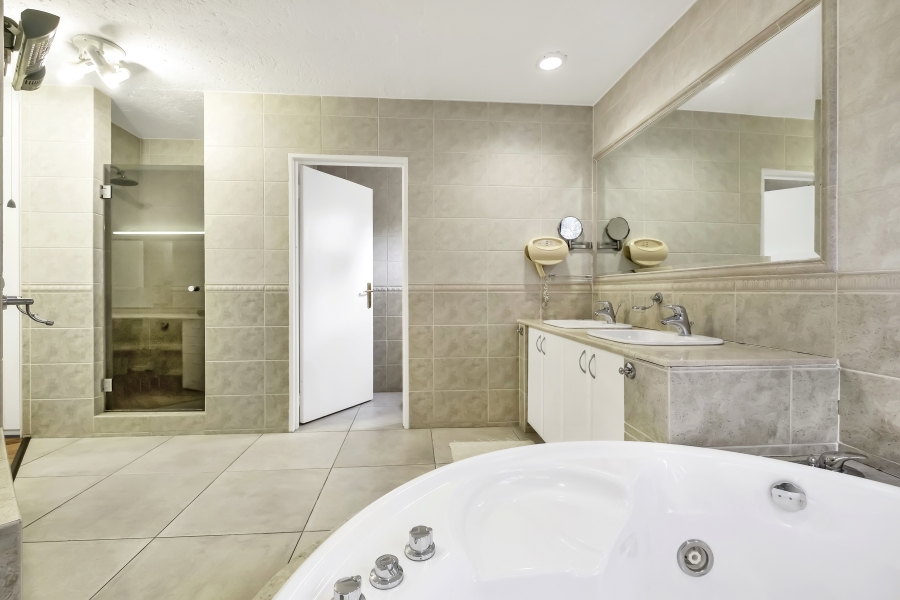 4 Bedroom Property for Sale in Bryanston Gauteng