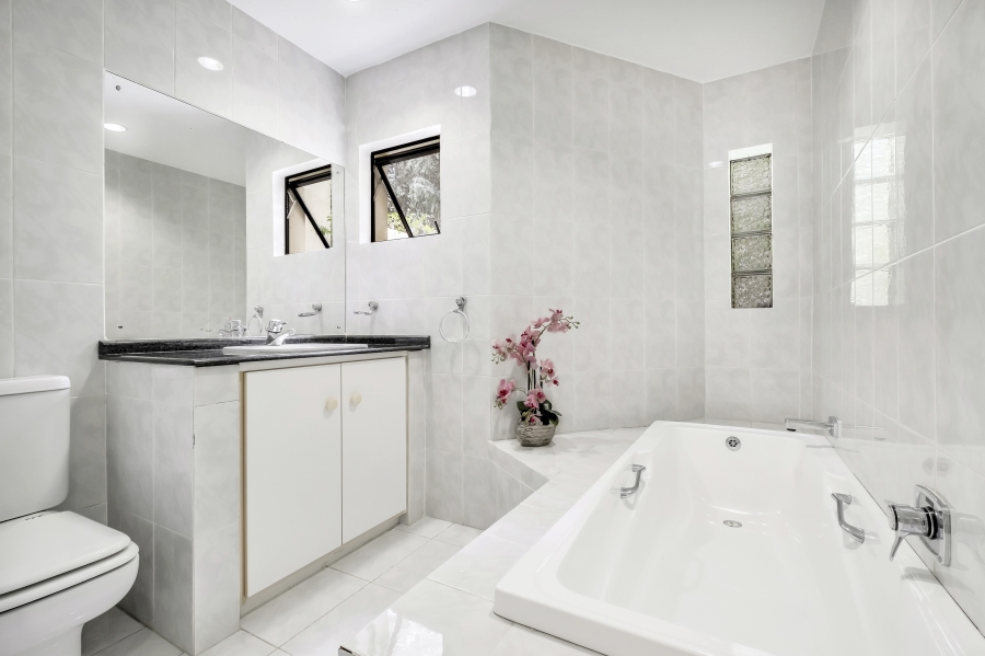 4 Bedroom Property for Sale in Bryanston Gauteng